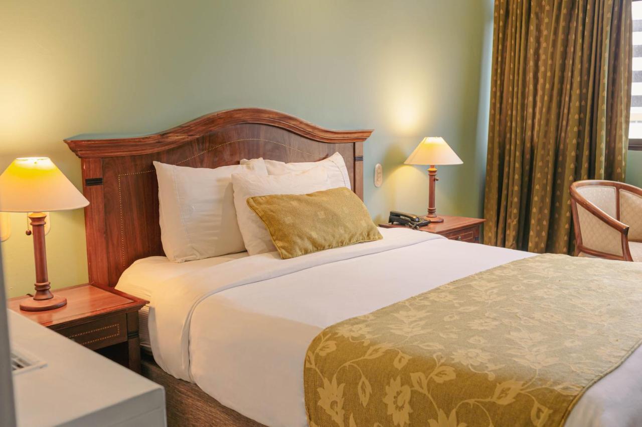 Hotel Faranda Express Puerta Del Sol Barranquilla, A Member Of Radisson Individuals Barranquilla  Eksteriør billede