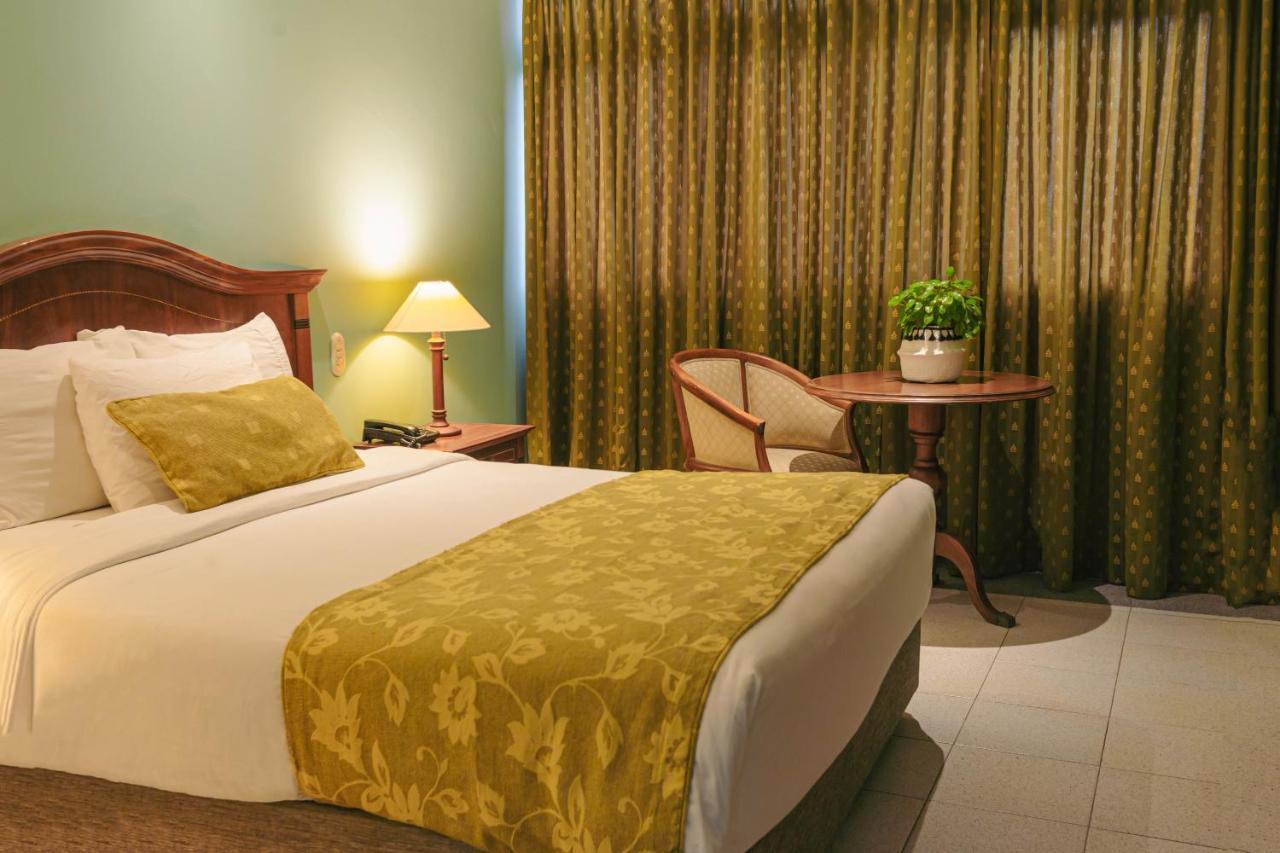 Hotel Faranda Express Puerta Del Sol Barranquilla, A Member Of Radisson Individuals Barranquilla  Eksteriør billede