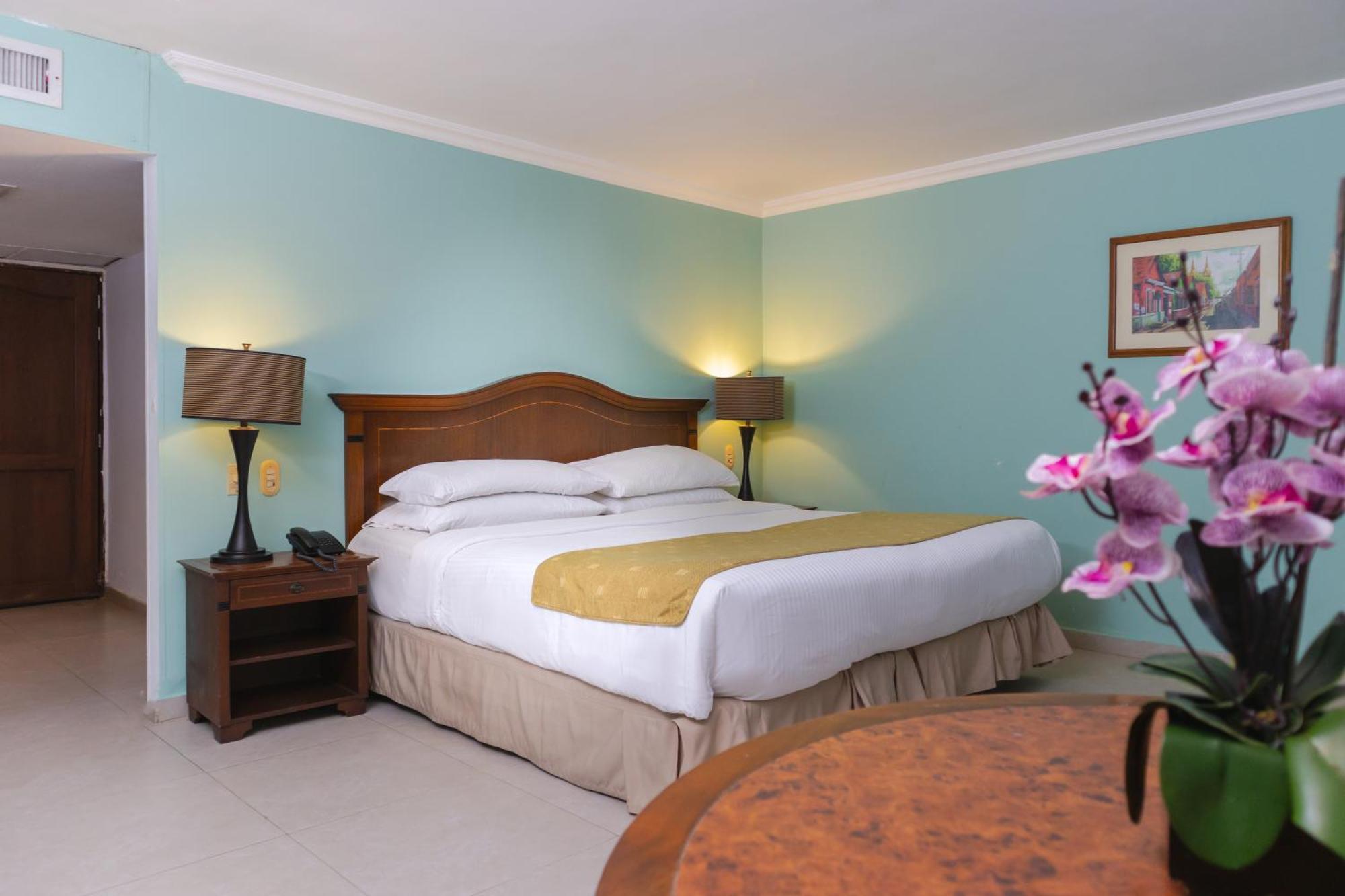 Hotel Faranda Express Puerta Del Sol Barranquilla, A Member Of Radisson Individuals Barranquilla  Eksteriør billede