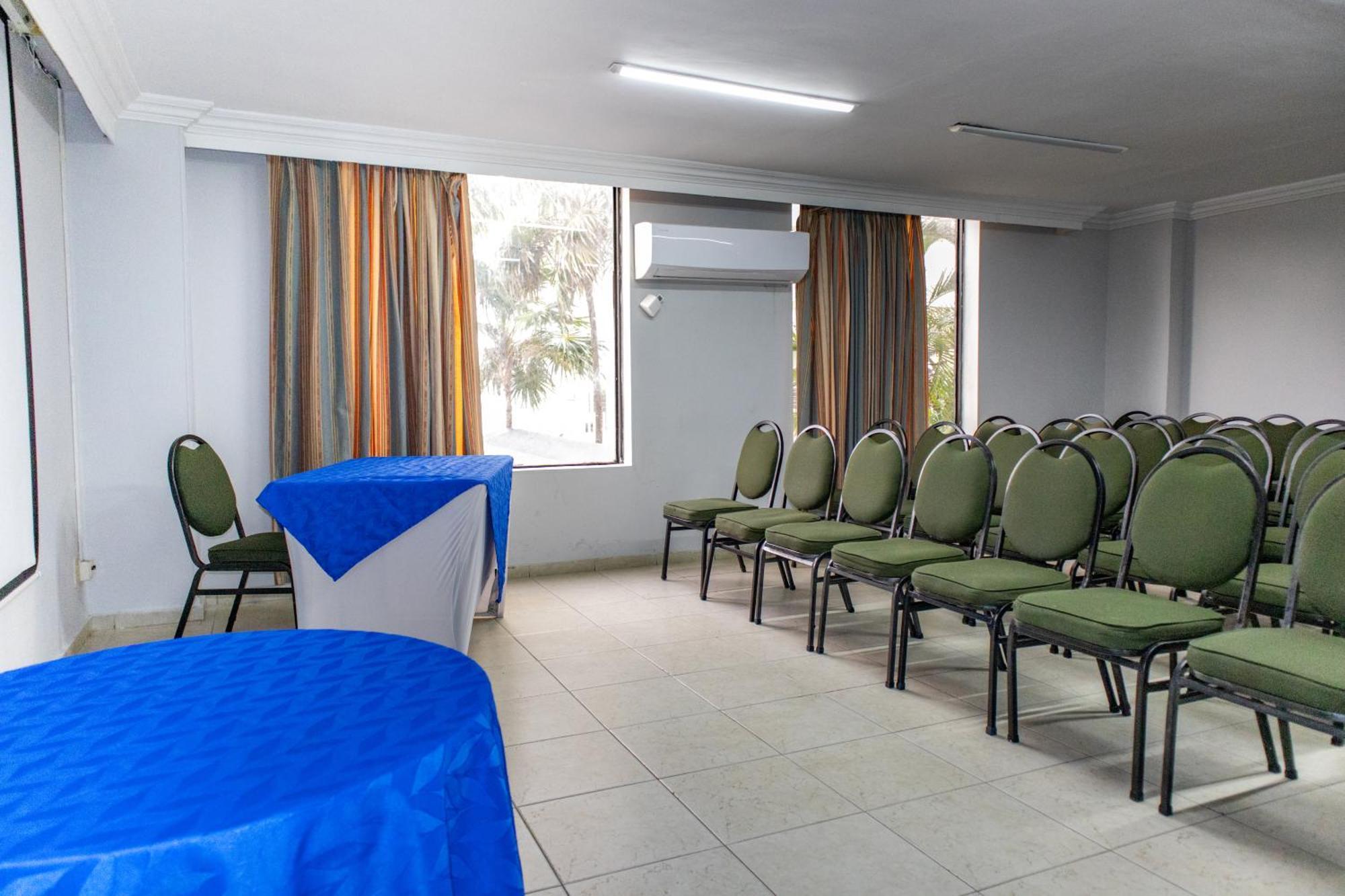 Hotel Faranda Express Puerta Del Sol Barranquilla, A Member Of Radisson Individuals Barranquilla  Eksteriør billede