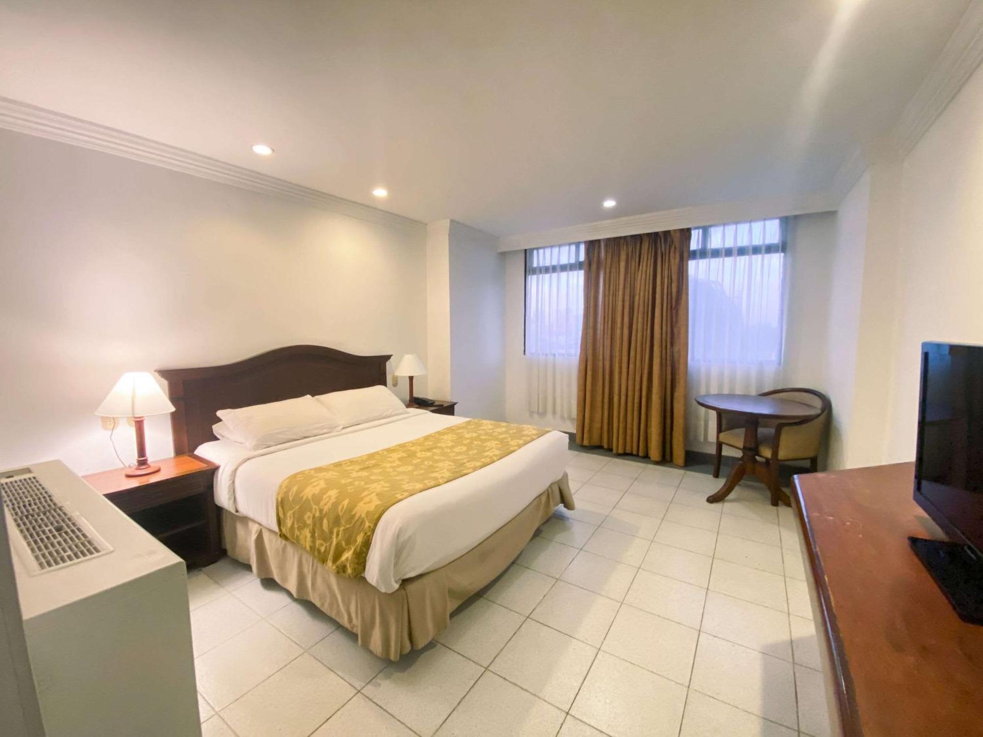 Hotel Faranda Express Puerta Del Sol Barranquilla, A Member Of Radisson Individuals Barranquilla  Eksteriør billede